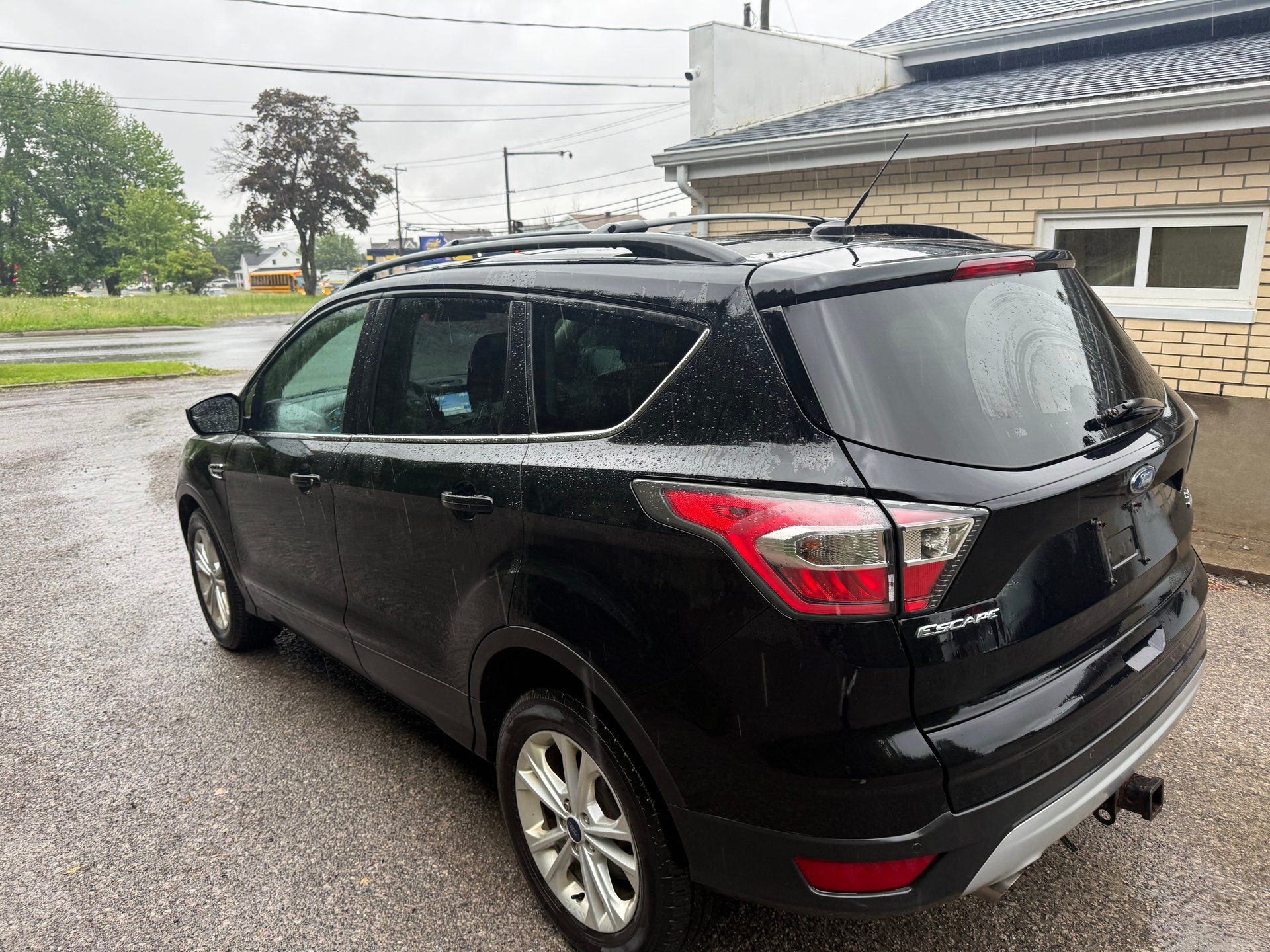 Ford Escape 2017 - Thumbnail 3