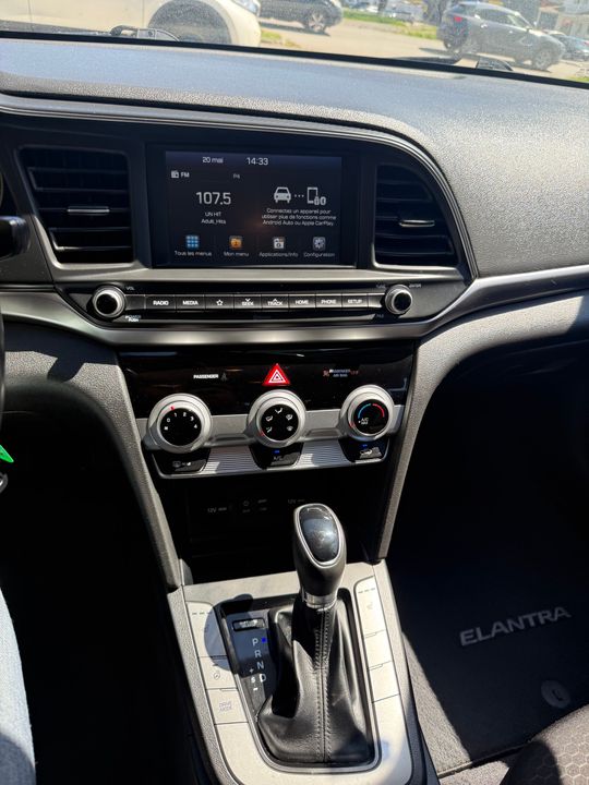 Hyundai Elantra 2020 - Image 6